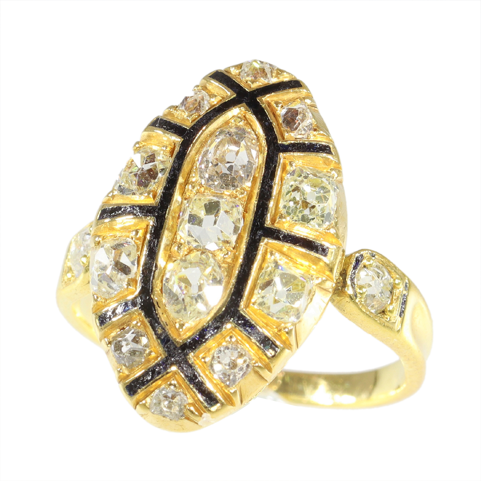 Ornate Elegance: A Diamond-Encrusted Rococo Ring
